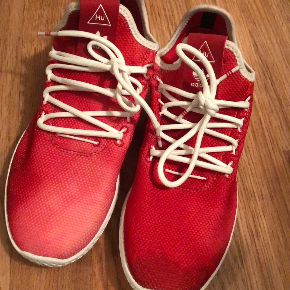 COPY - Pharrell Adidas Human Races